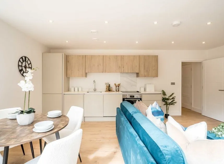 Long Acre Court, Ealing, W13, photo 2