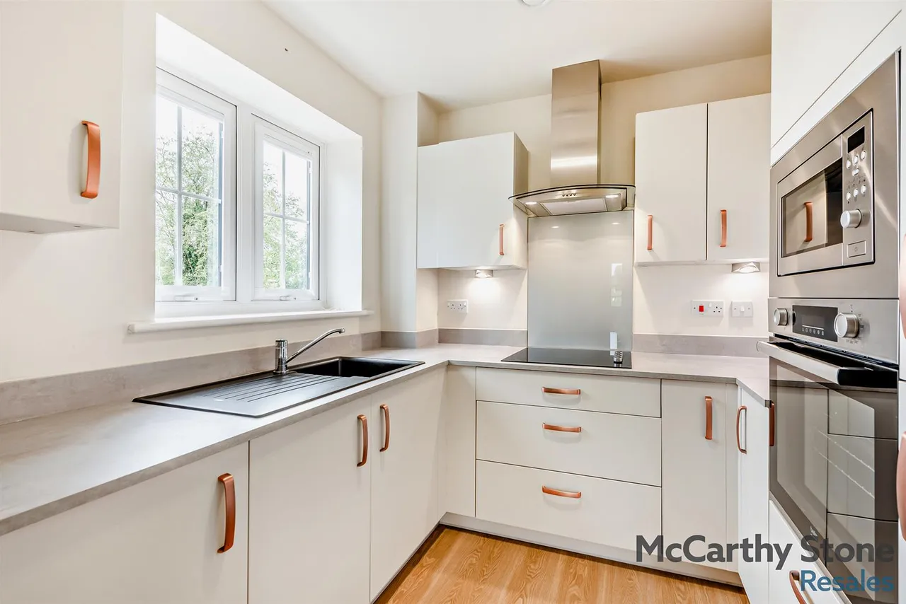 Highgate Hill, Hawkhurst, TN18, photo 2