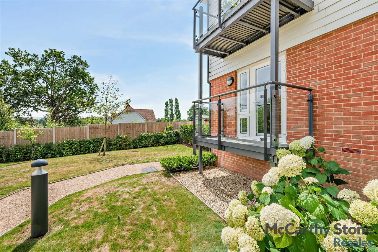 Highgate Hill, Hawkhurst, TN18, photo 3