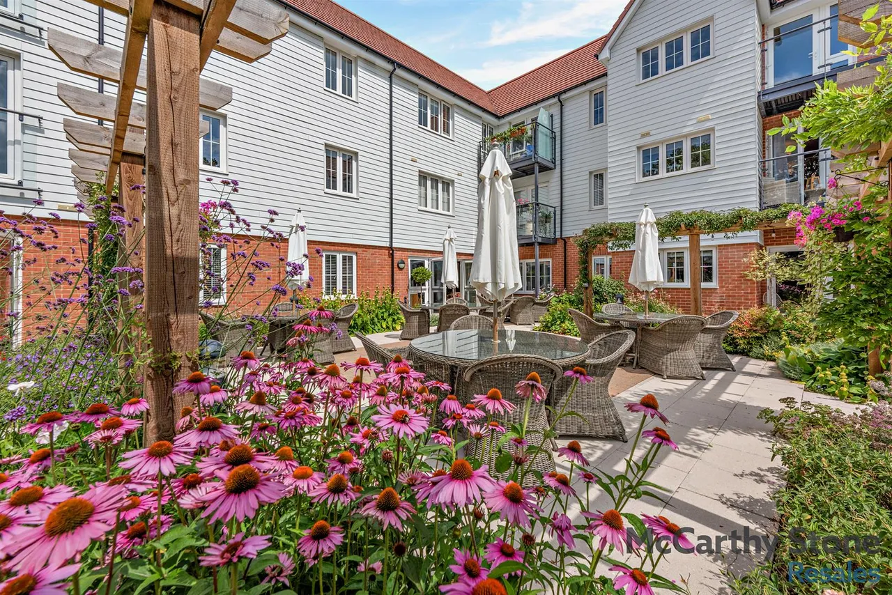 Highgate Hill, Hawkhurst, TN18, photo 21