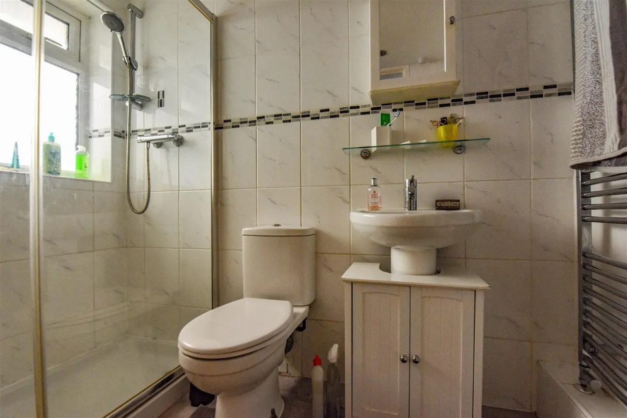 Byron Road, Dursley, GL11, photo 8