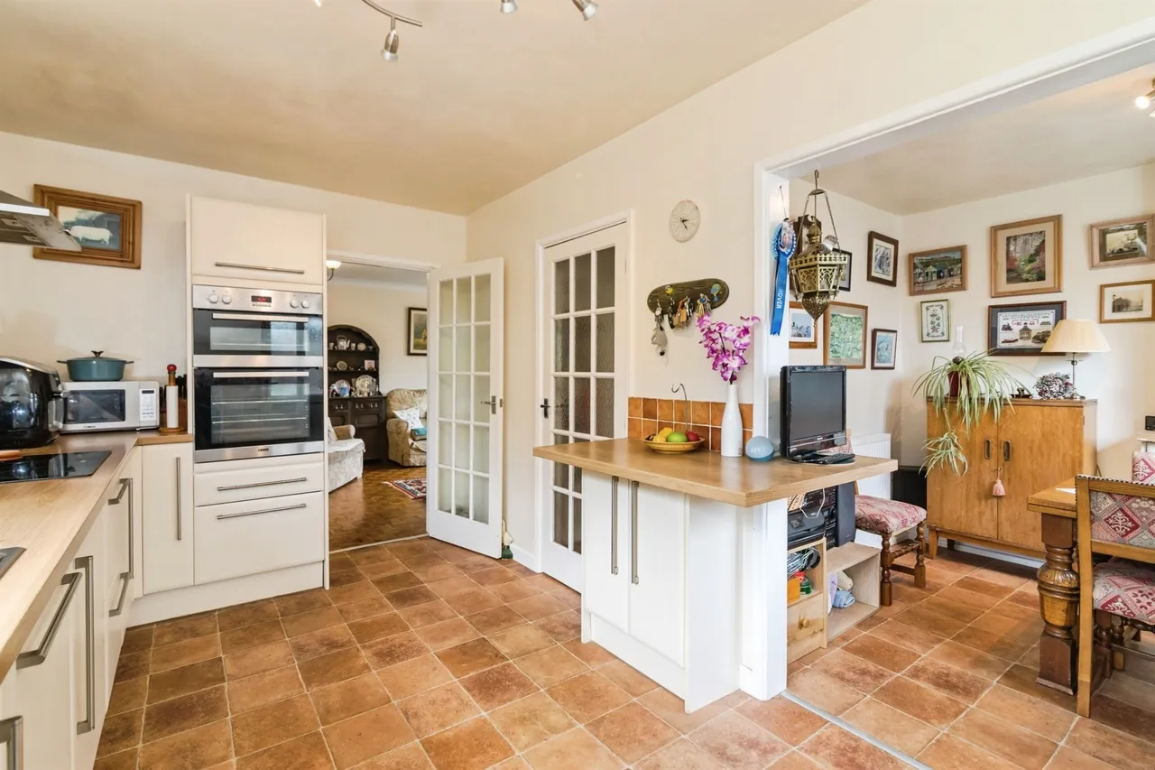 Mill Gardens, Woodton, Bungay, photo 6