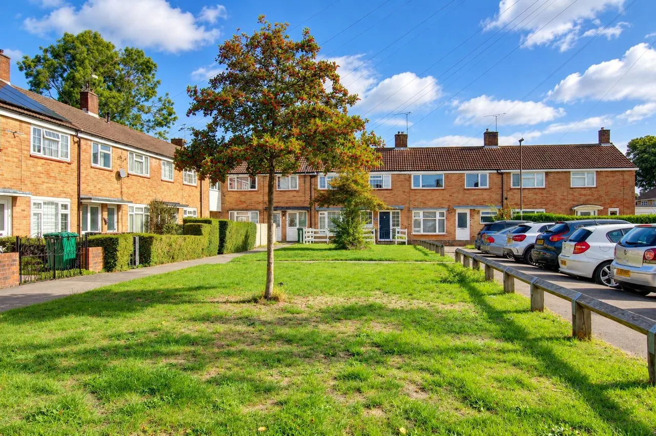 Hardham Close, Crawley, RH11, photo 19