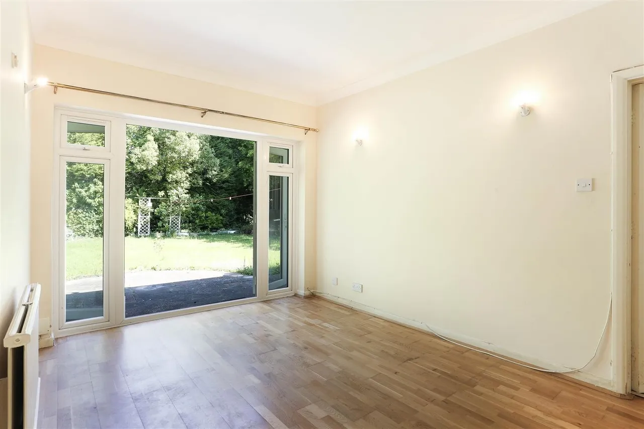 Northey Avenue, South Cheam, SM2, photo 13