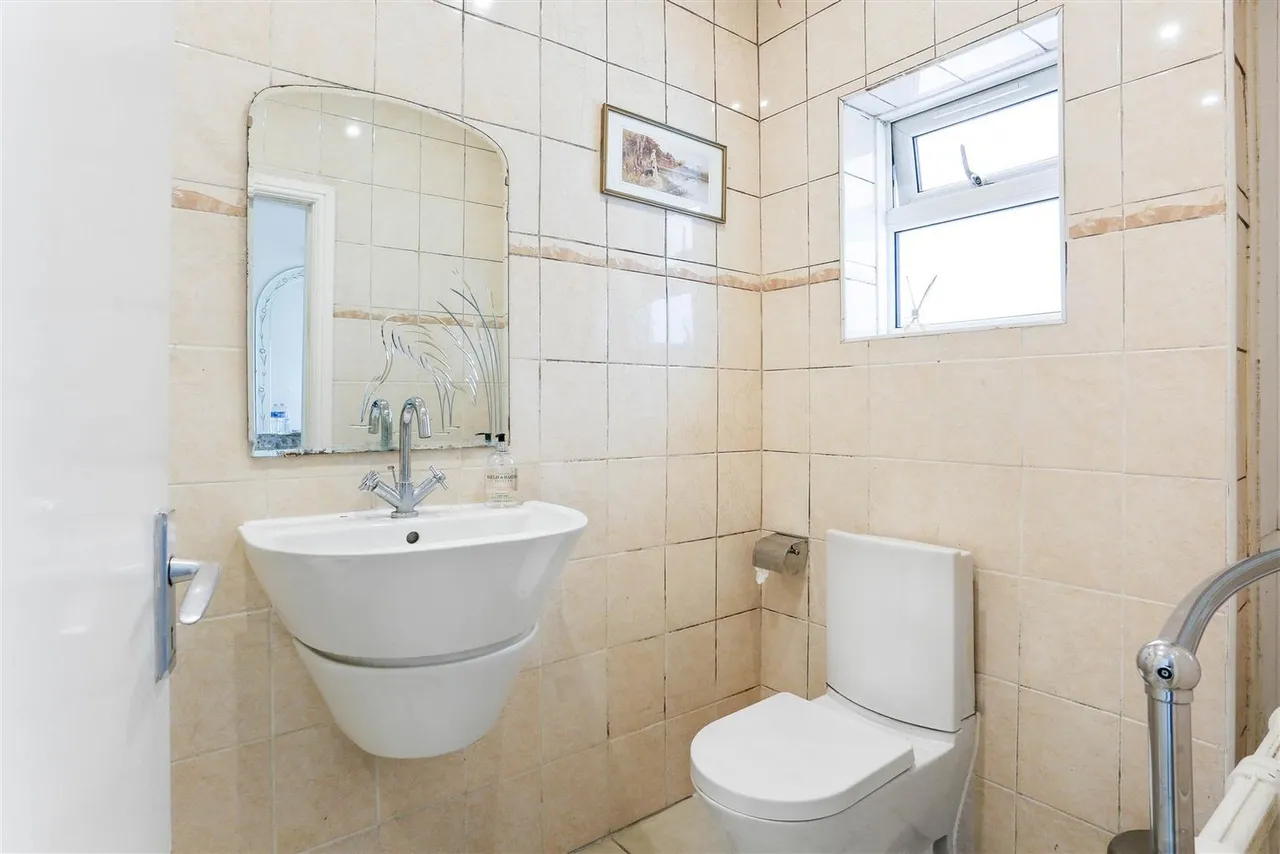 Northey Avenue, South Cheam, SM2, photo 11