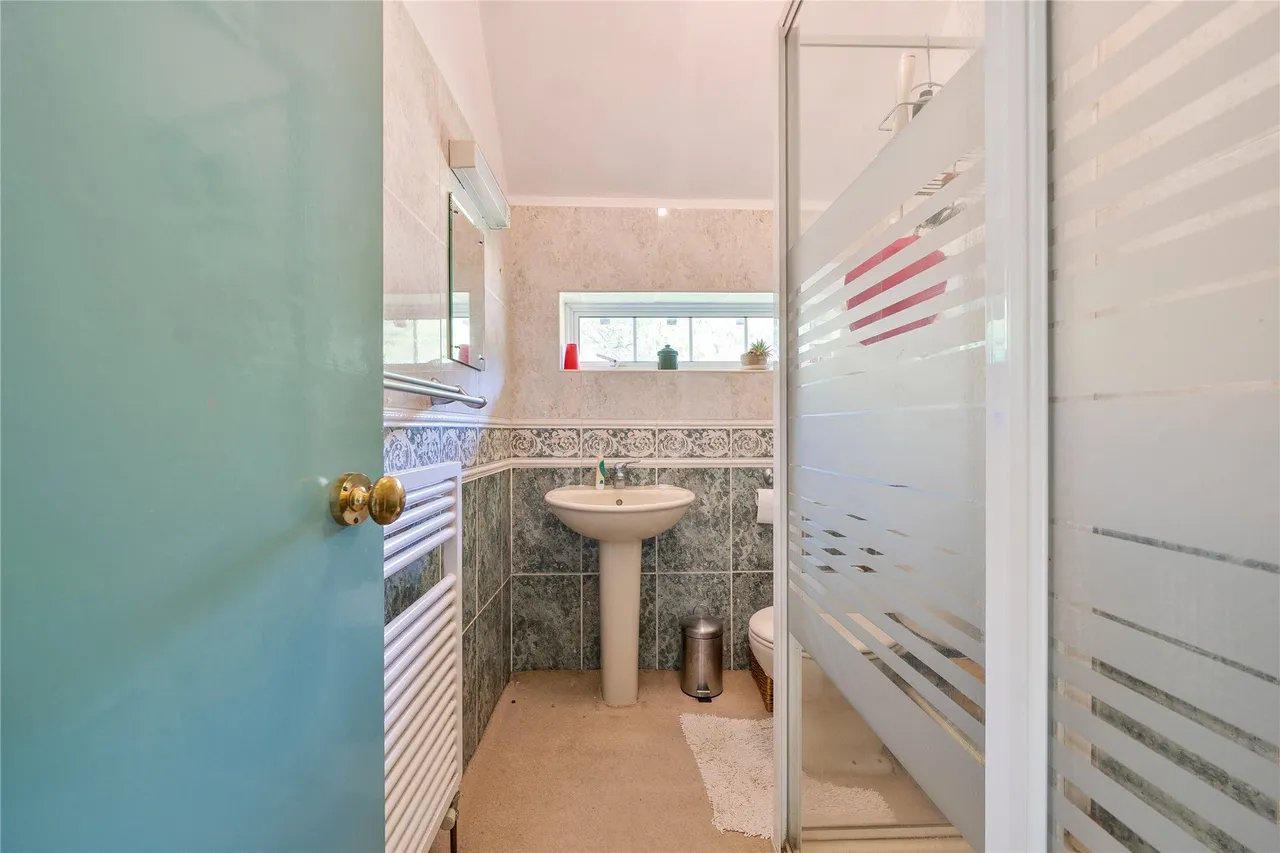 Sevenoaks Road, Pratts Bottom, Orpington, BR6, photo 22