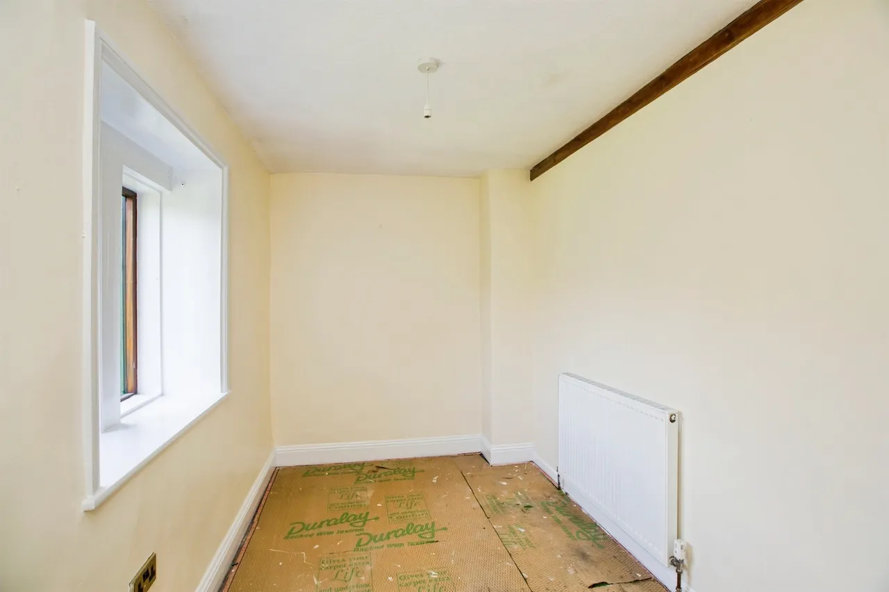 Oldham Road, Rishworth, photo 9