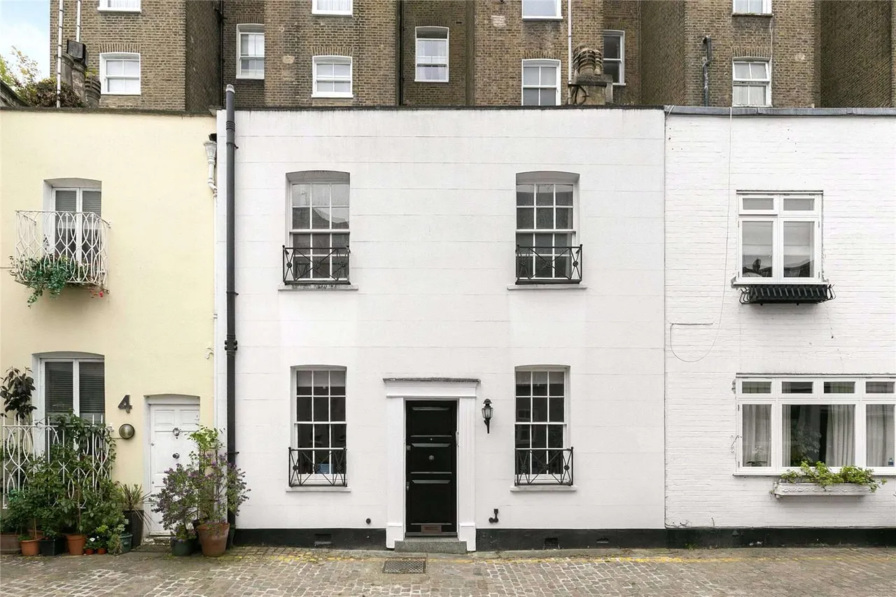 Victoria Grove Mews, London, W2 4LN, photo 2