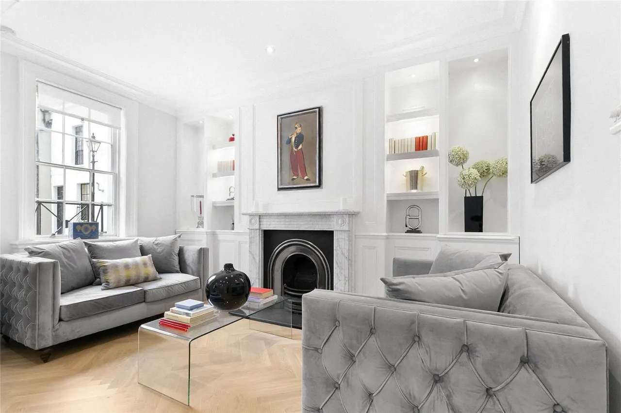 2 bed house to rent — Victoria Grove Mews, London, W2 4LN