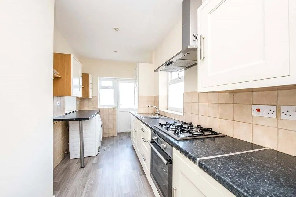 Hall Road, Isleworth, TW7, photo 3
