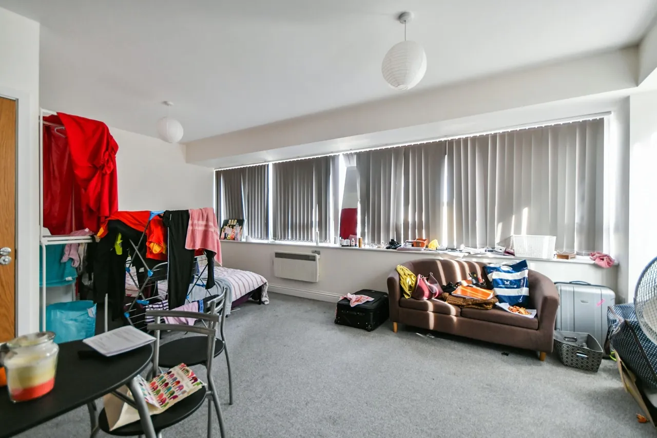Farnsby Street, Swindon, SN1, photo 3