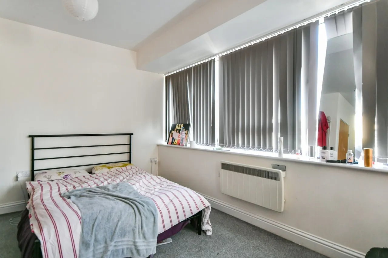 Farnsby Street, Swindon, SN1, photo 4
