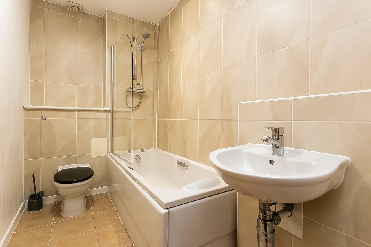 New Mart Gardens, Chesser, EH14, photo 15