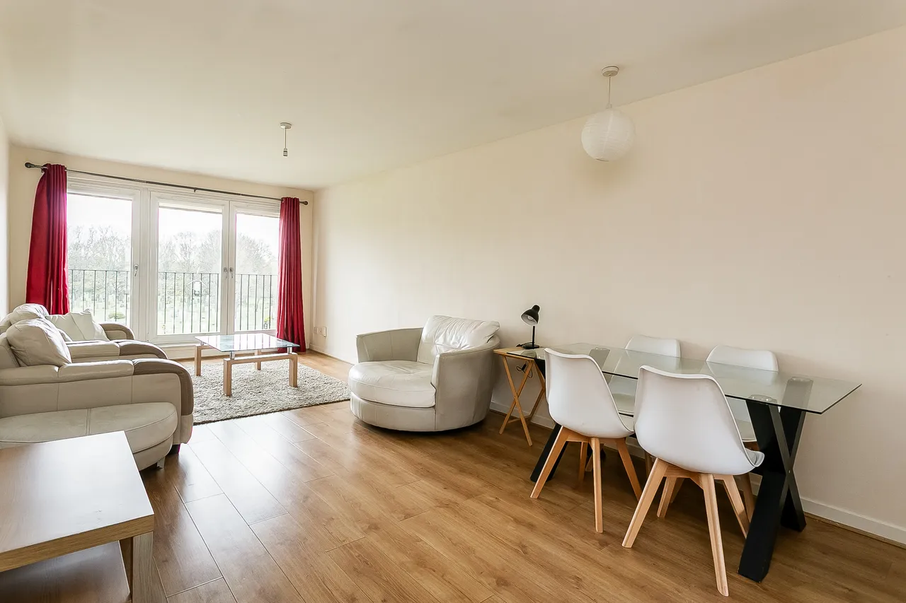 New Mart Gardens, Chesser, EH14, photo 2