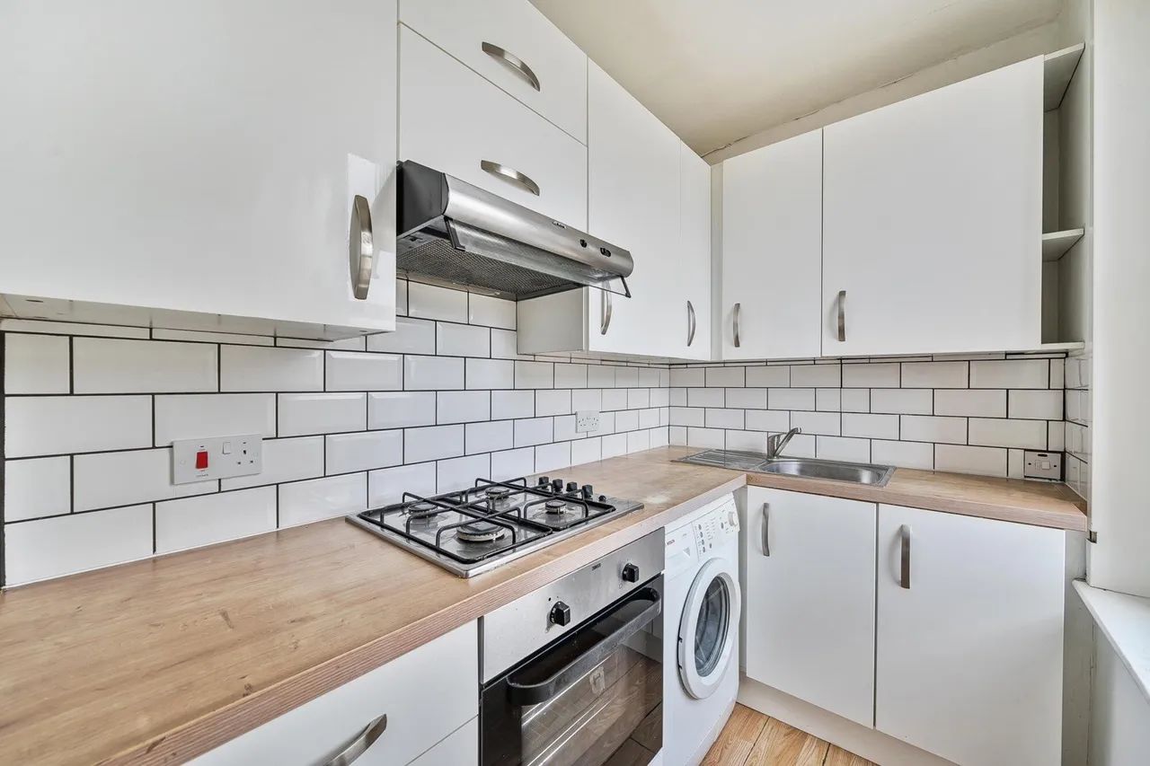 Wood Vale, SE23, photo 2