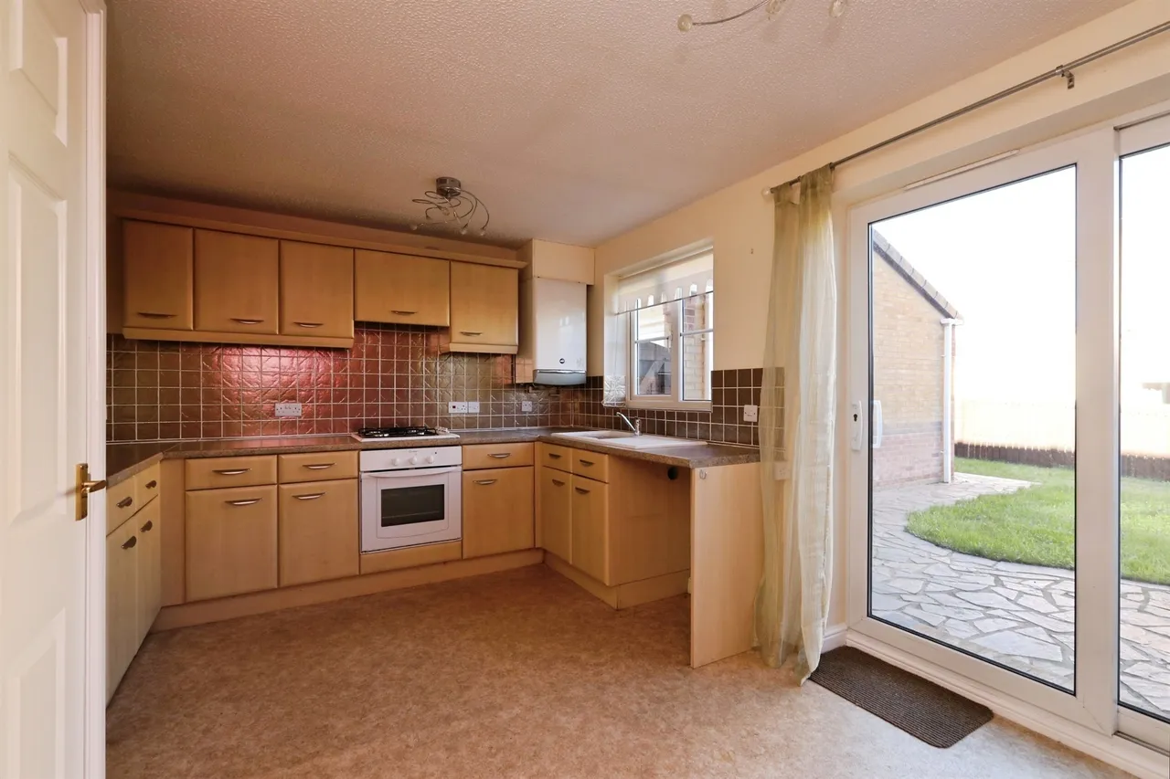 Holly Avenue, Creswell, S80, photo 3