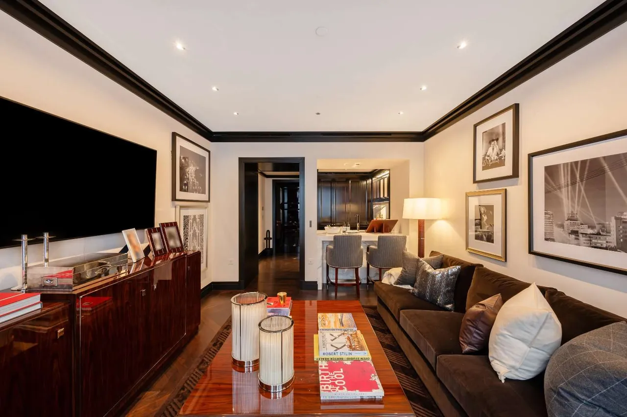Curzon Street, London, W1J, photo 10