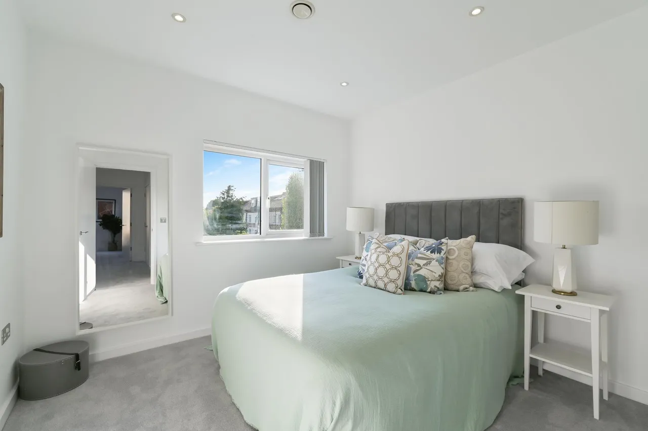 Reynard Way, Brentford, TW8, photo 18