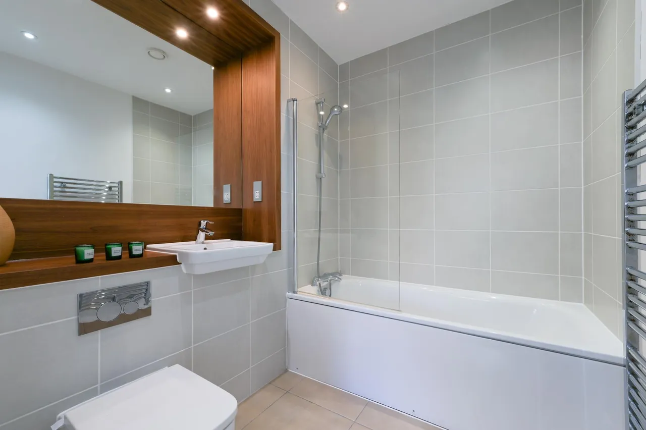 Reynard Way, Brentford, TW8, photo 10