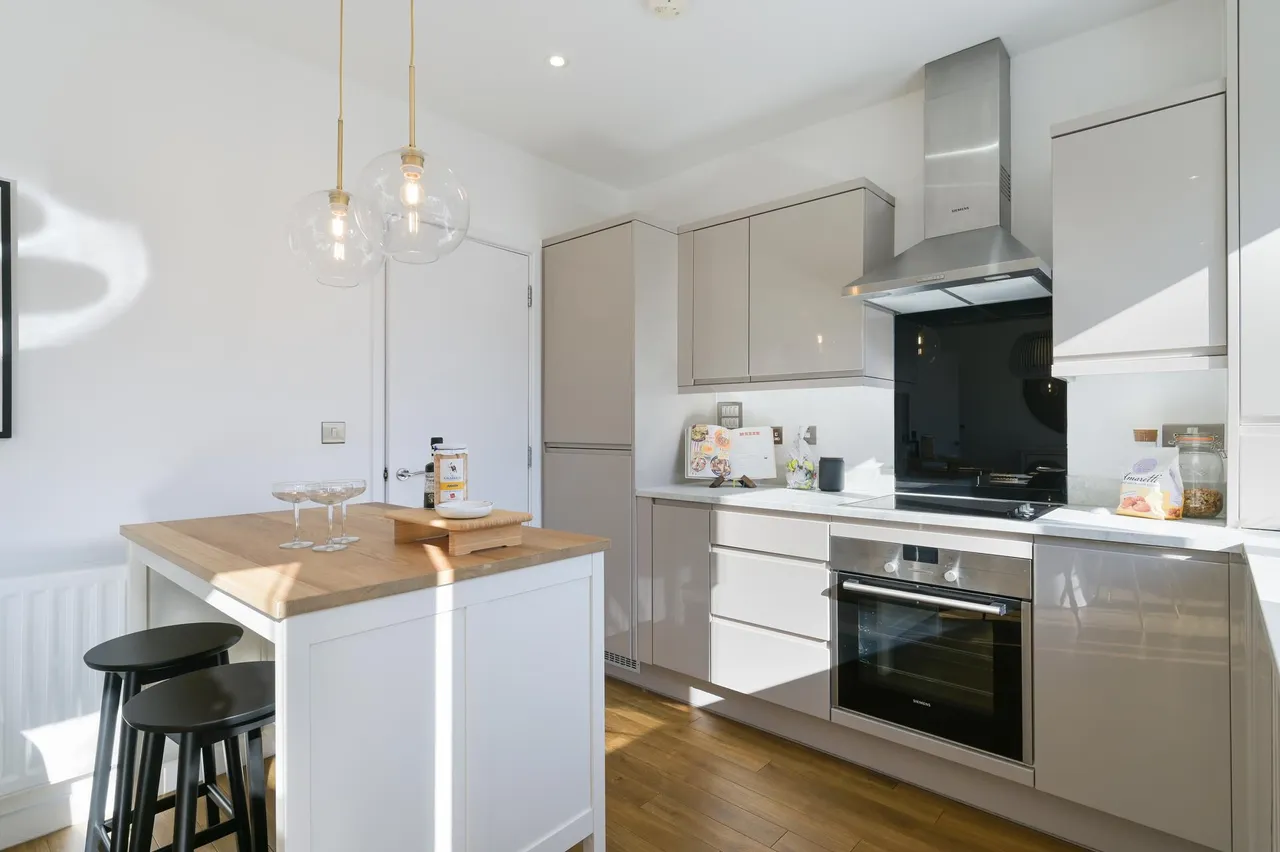 Reynard Way, Brentford, TW8, photo 5