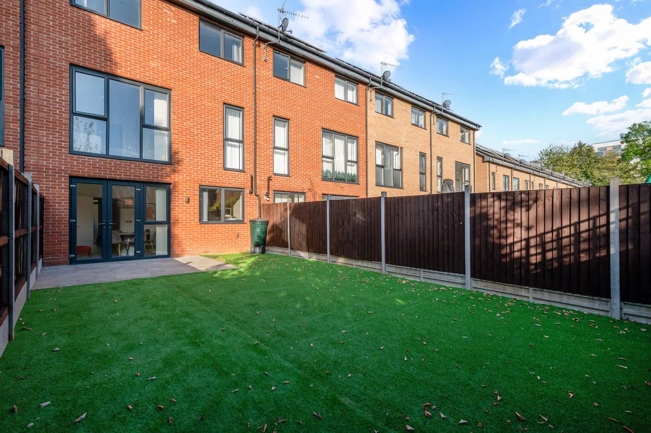 Reynard Way, Brentford, TW8, photo 21