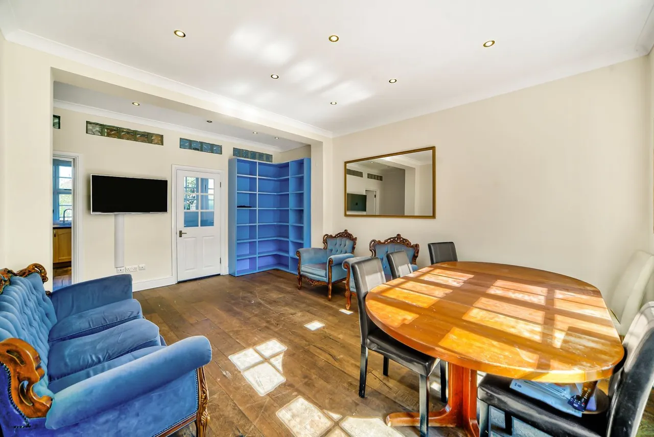 Fowlers Walk, Ealing, London, W5, photo 12