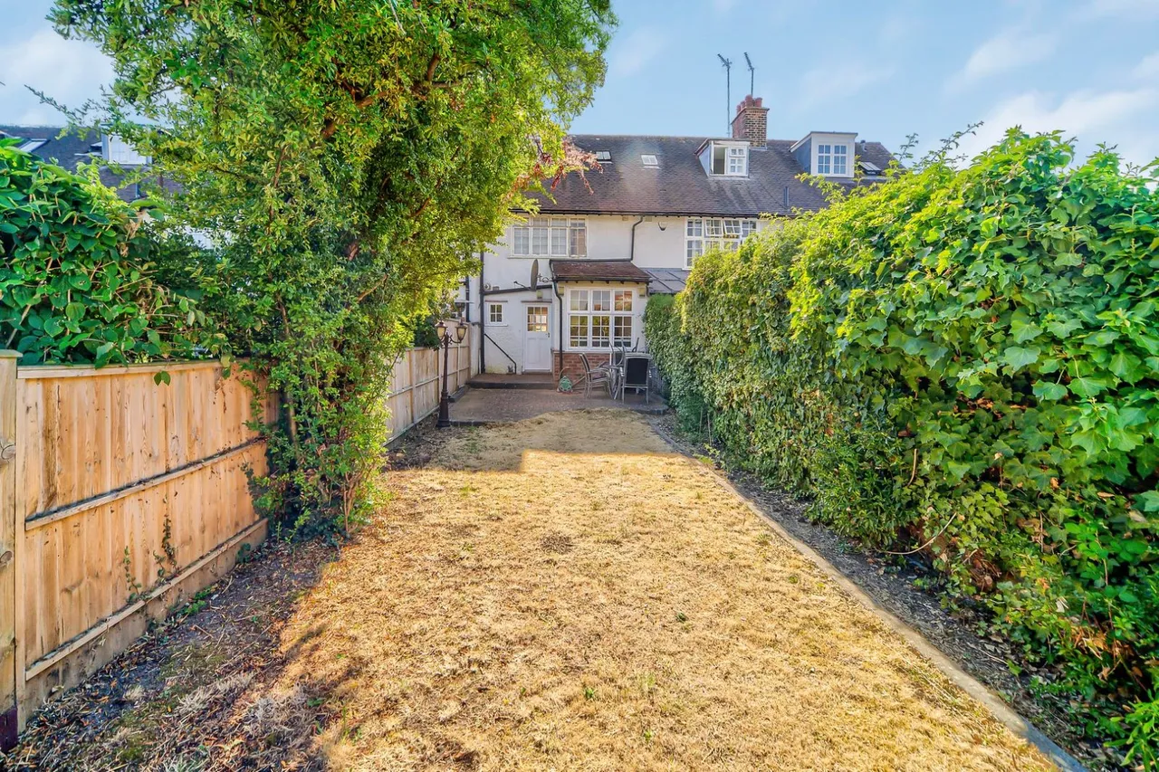 3 bed house to rent — Fowlers Walk, Ealing, London, W5