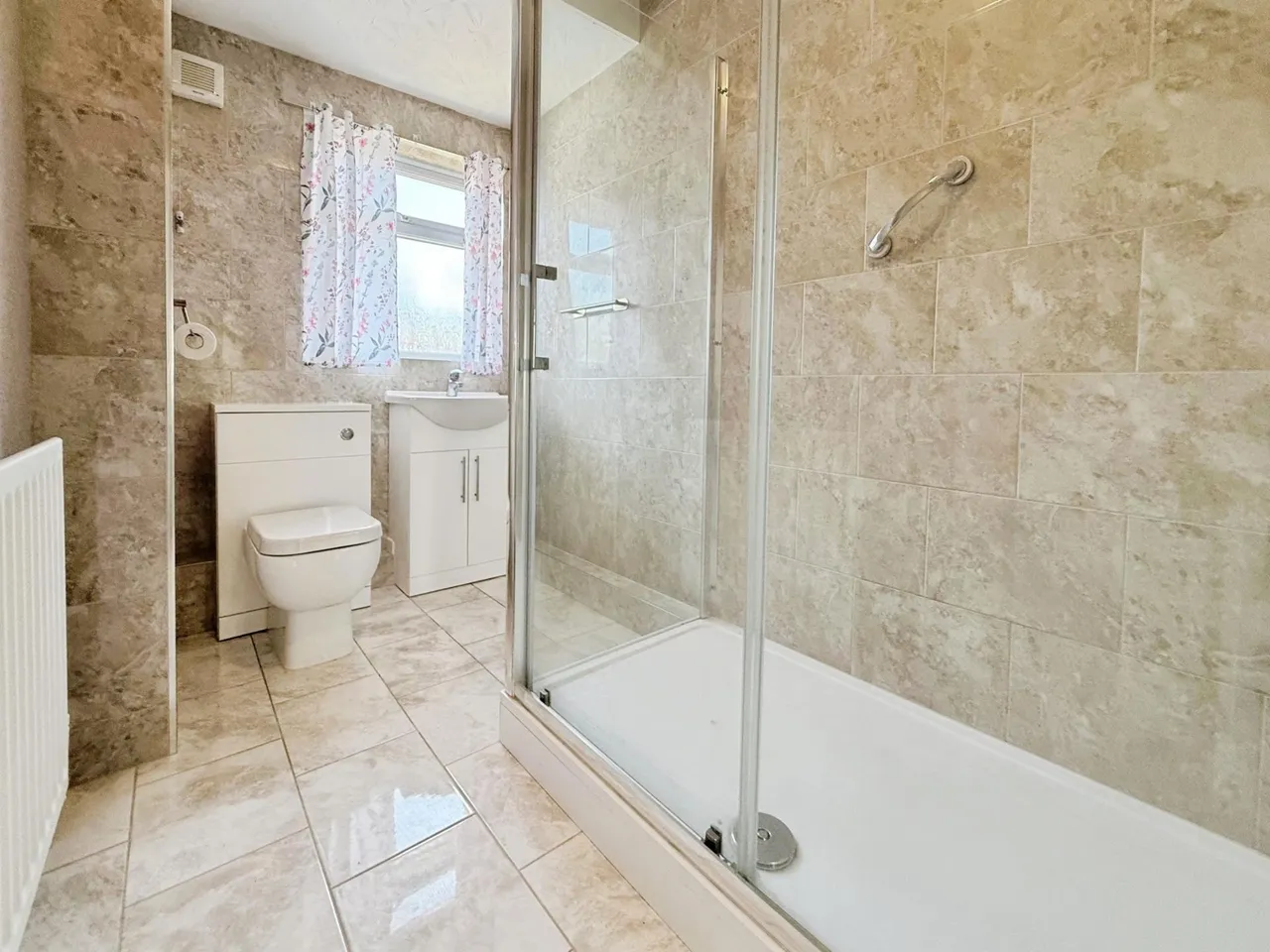 Bethune Avenue, Seaham, SR7, photo 8
