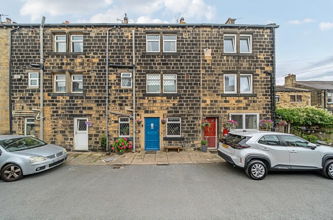 4 bed house for sale, Woodland View, Calverley, LS28