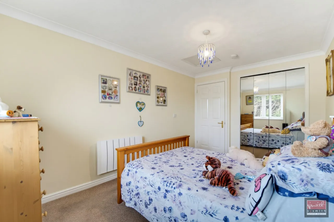 Parkland Grove, Ashford, TW15, photo 9