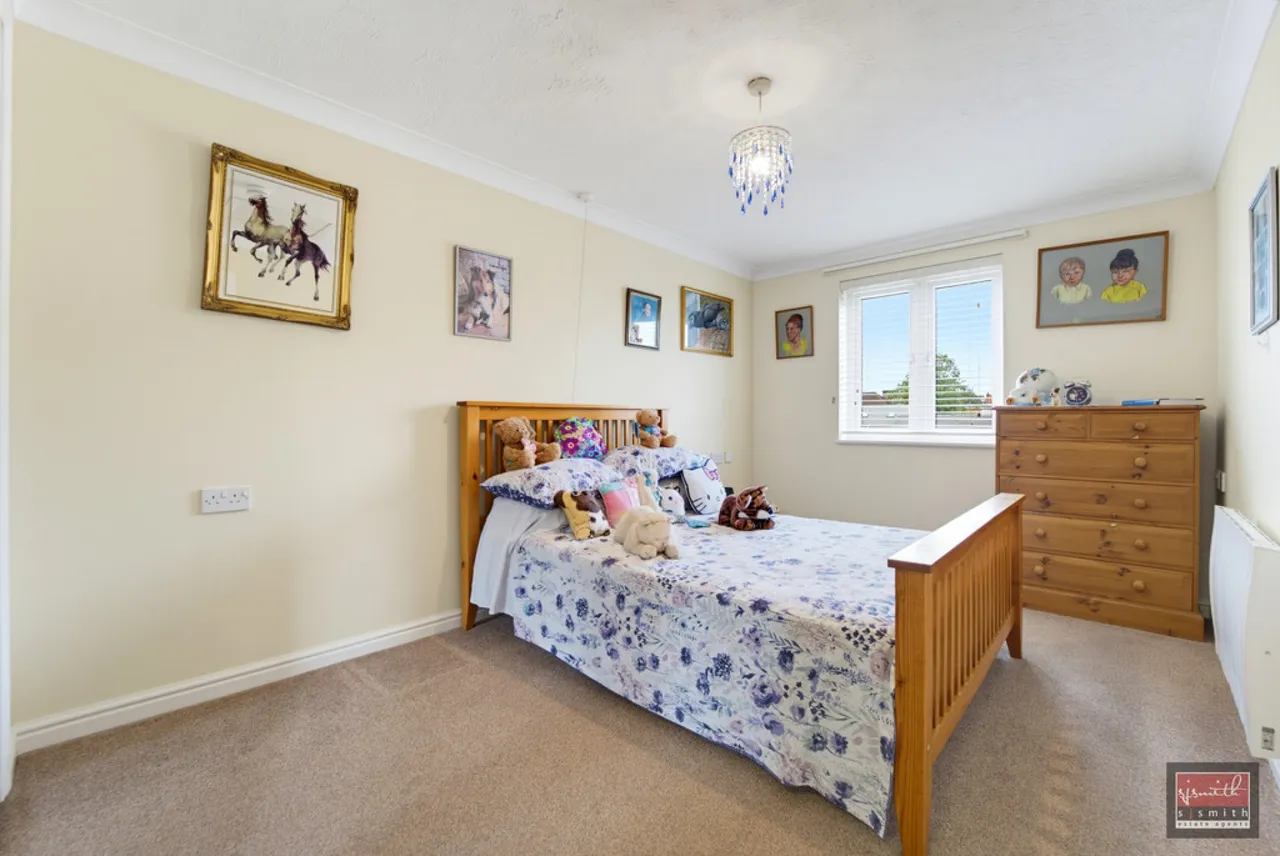 Parkland Grove, Ashford, TW15, photo 4