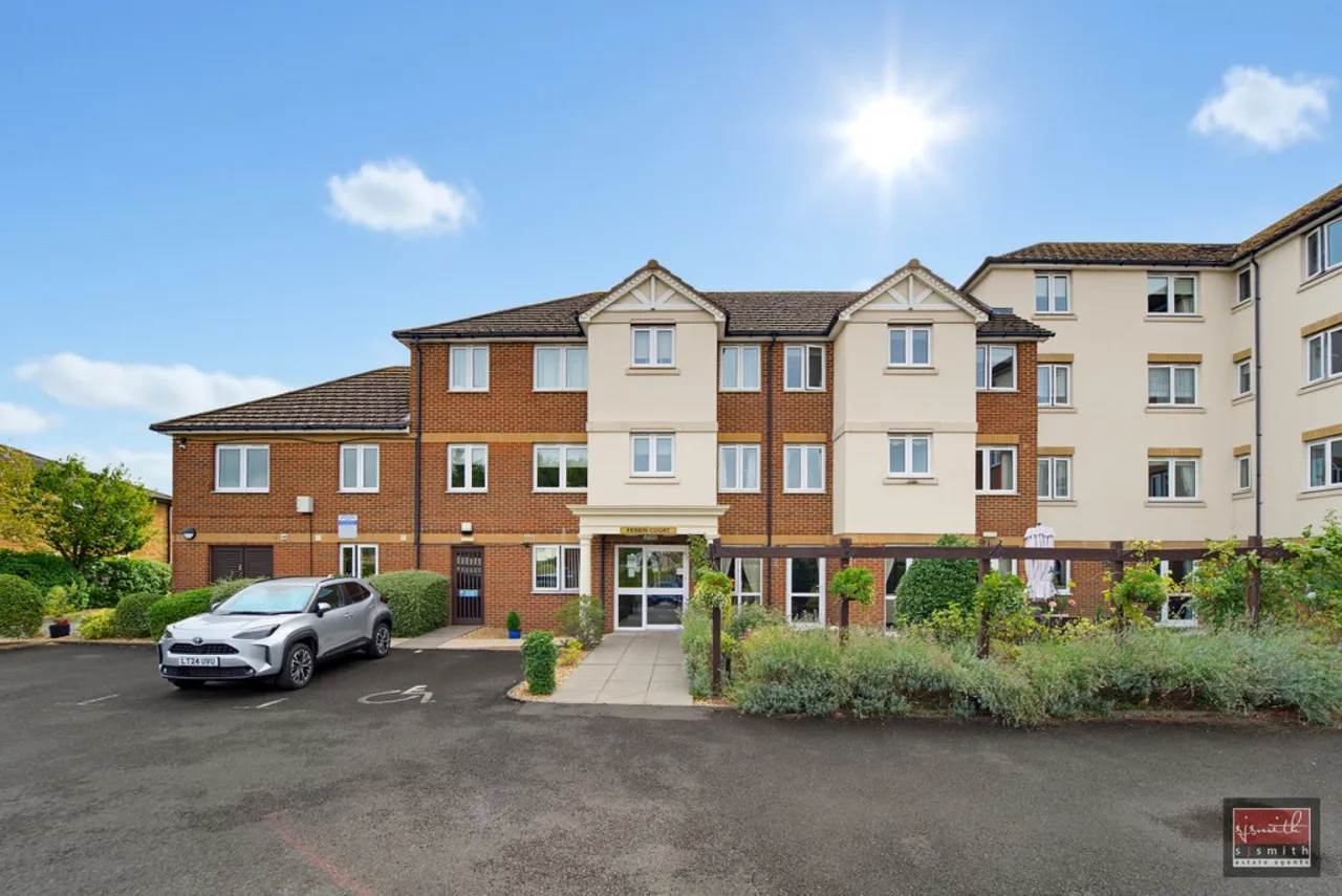 Parkland Grove, Ashford, TW15, photo 10
