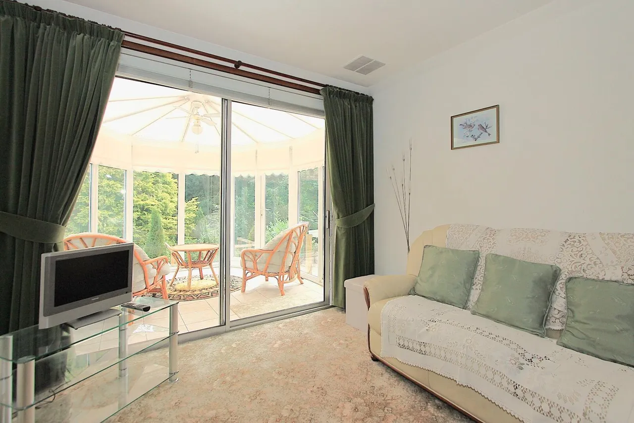 Greenfinch Road, Pedmore, Stourbridge, photo 11