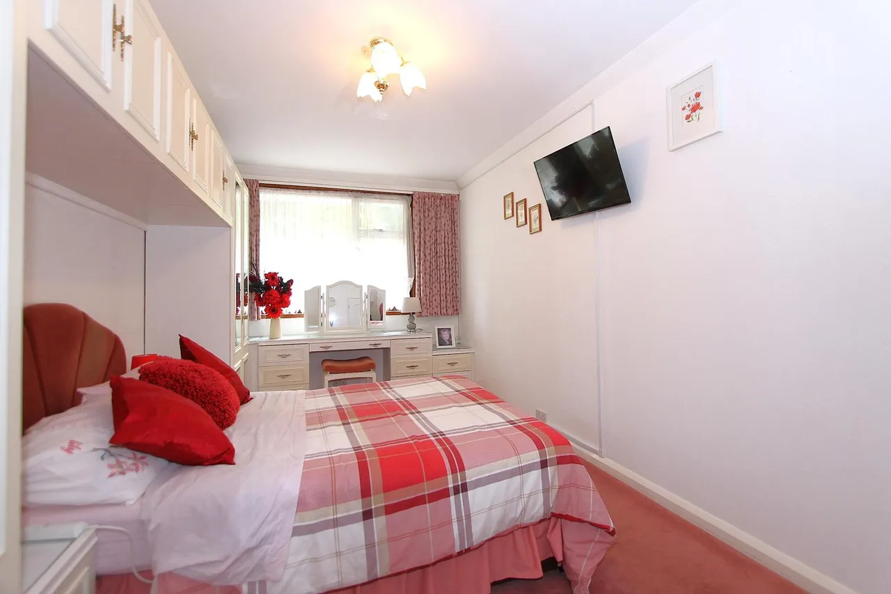 Greenfinch Road, Pedmore, Stourbridge, photo 17