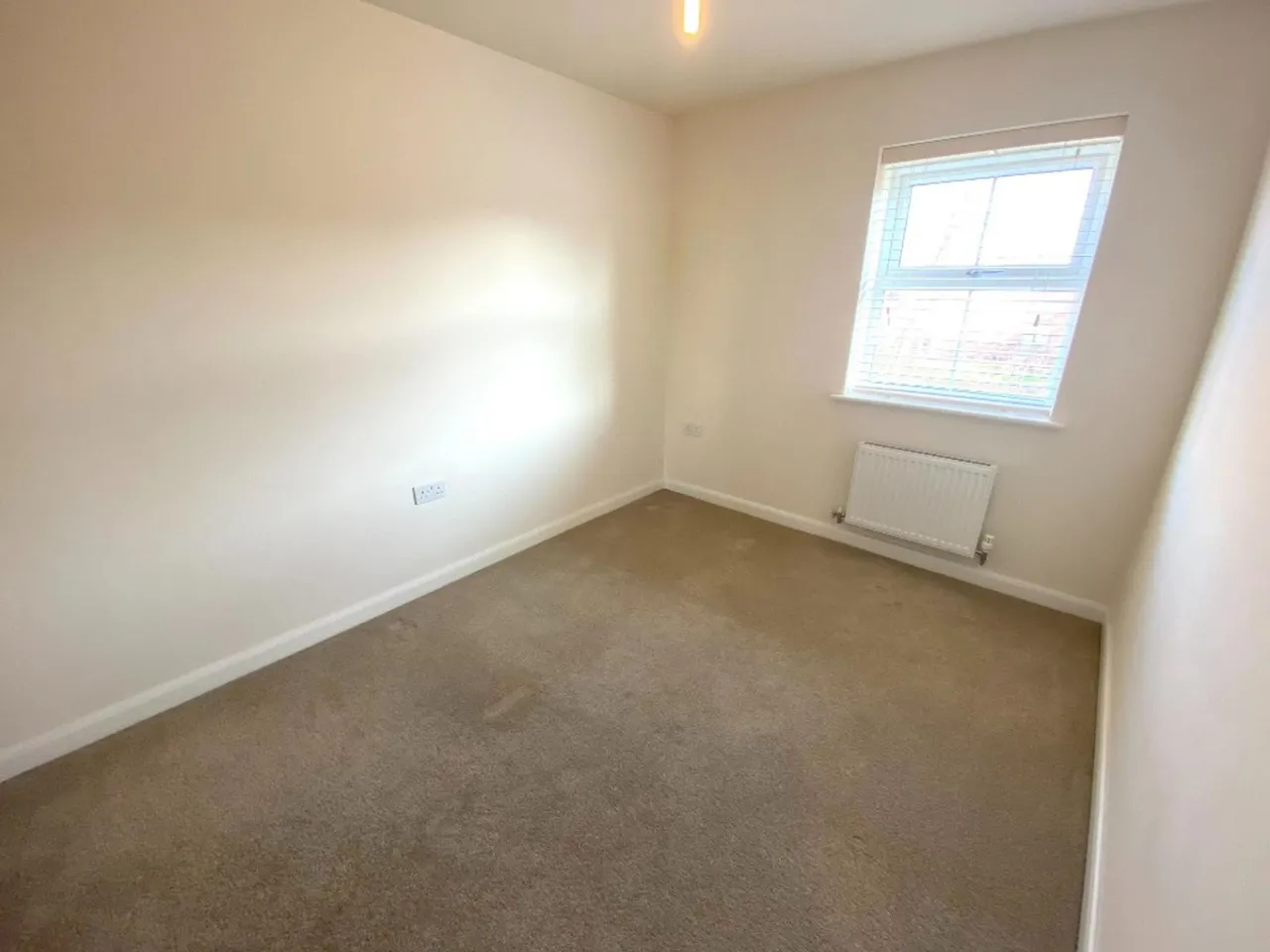 Ruthyn Close, Ashby-De-La-Zouch, LE65, photo 6
