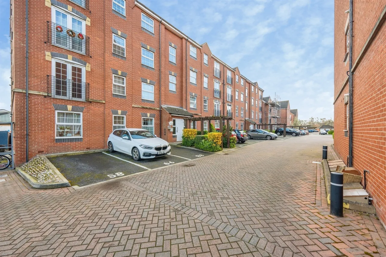 Magnus Court, Chester Green, DE21, photo 16