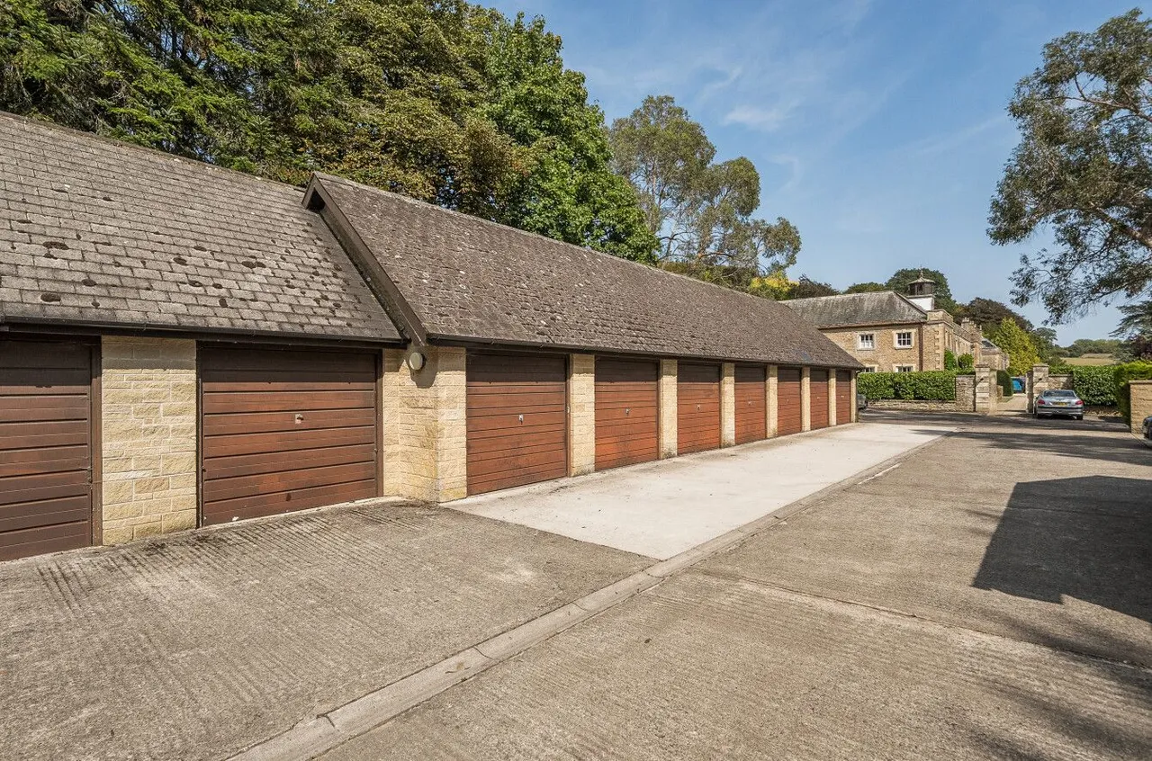 Redlynch Park, Redlynch, BA10, photo 45