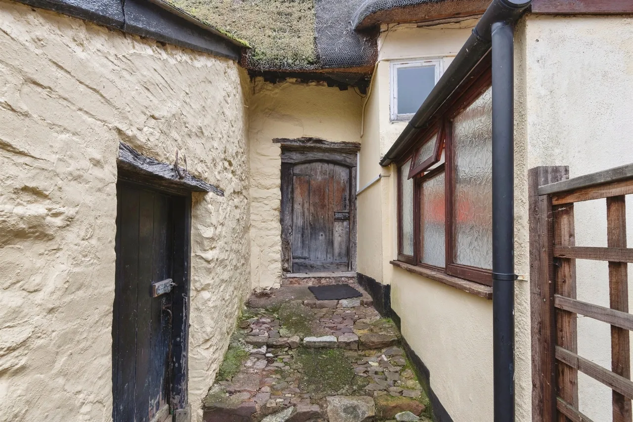 West Street, Dunster, TA24, photo 17