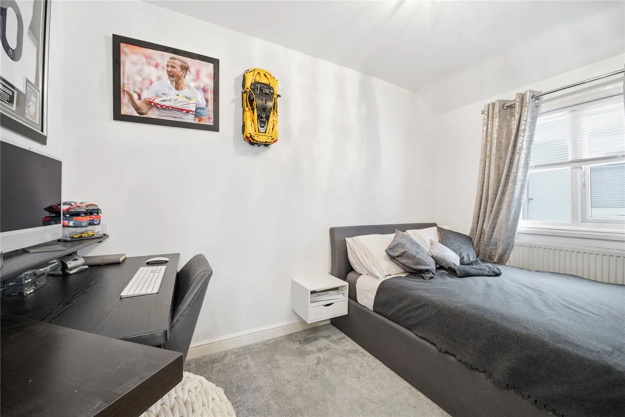 Aldershot Road, Pirbright, GU24, photo 16