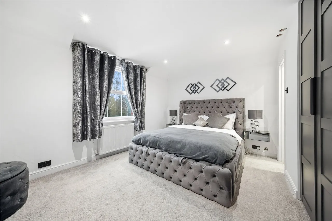 Aldershot Road, Pirbright, GU24, photo 15