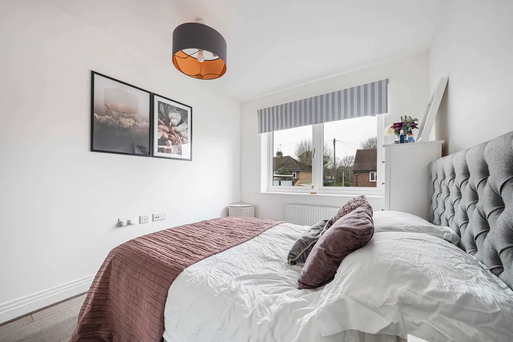 Oakpoint Court, Sutton Court Road, UB10, photo 8