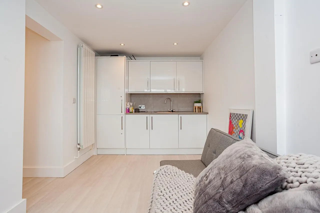 Canterbury Close, Beckenham, Kent BR3 5EP, photo 16