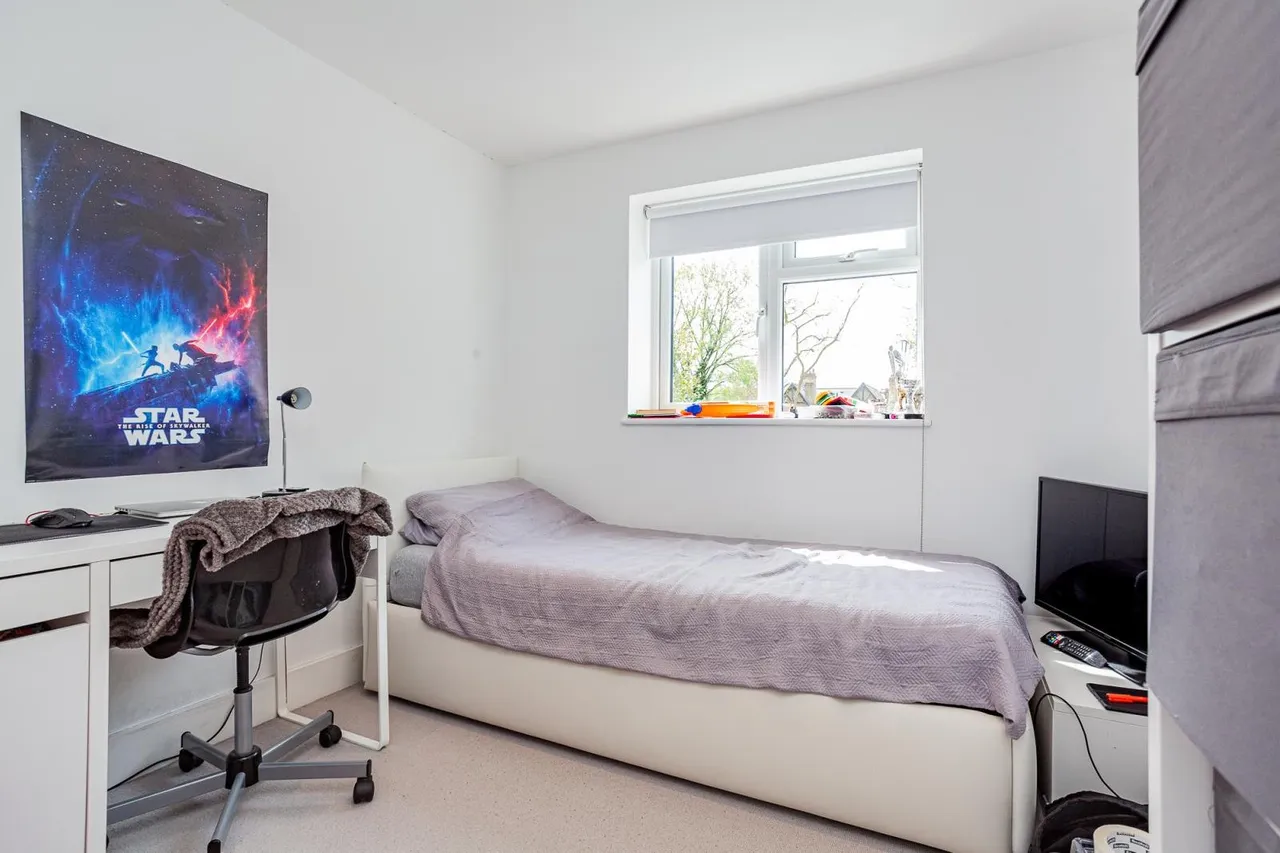 Canterbury Close, Beckenham, Kent BR3 5EP, photo 15