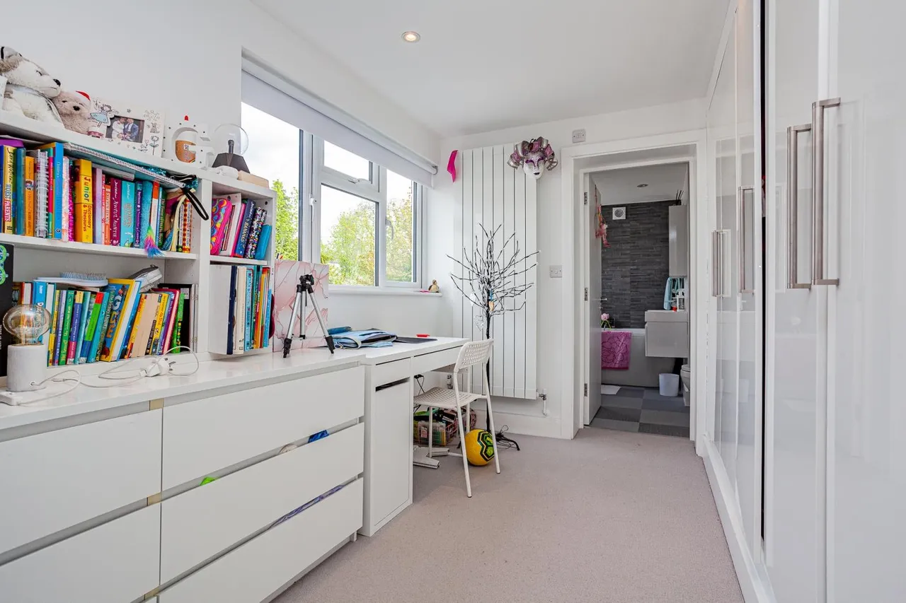 Canterbury Close, Beckenham, Kent BR3 5EP, photo 14