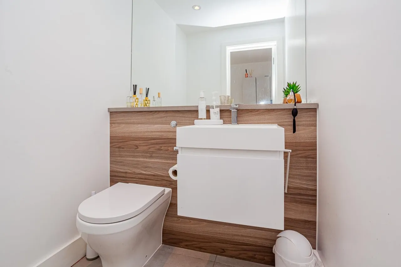 Canterbury Close, Beckenham, Kent BR3 5EP, photo 11