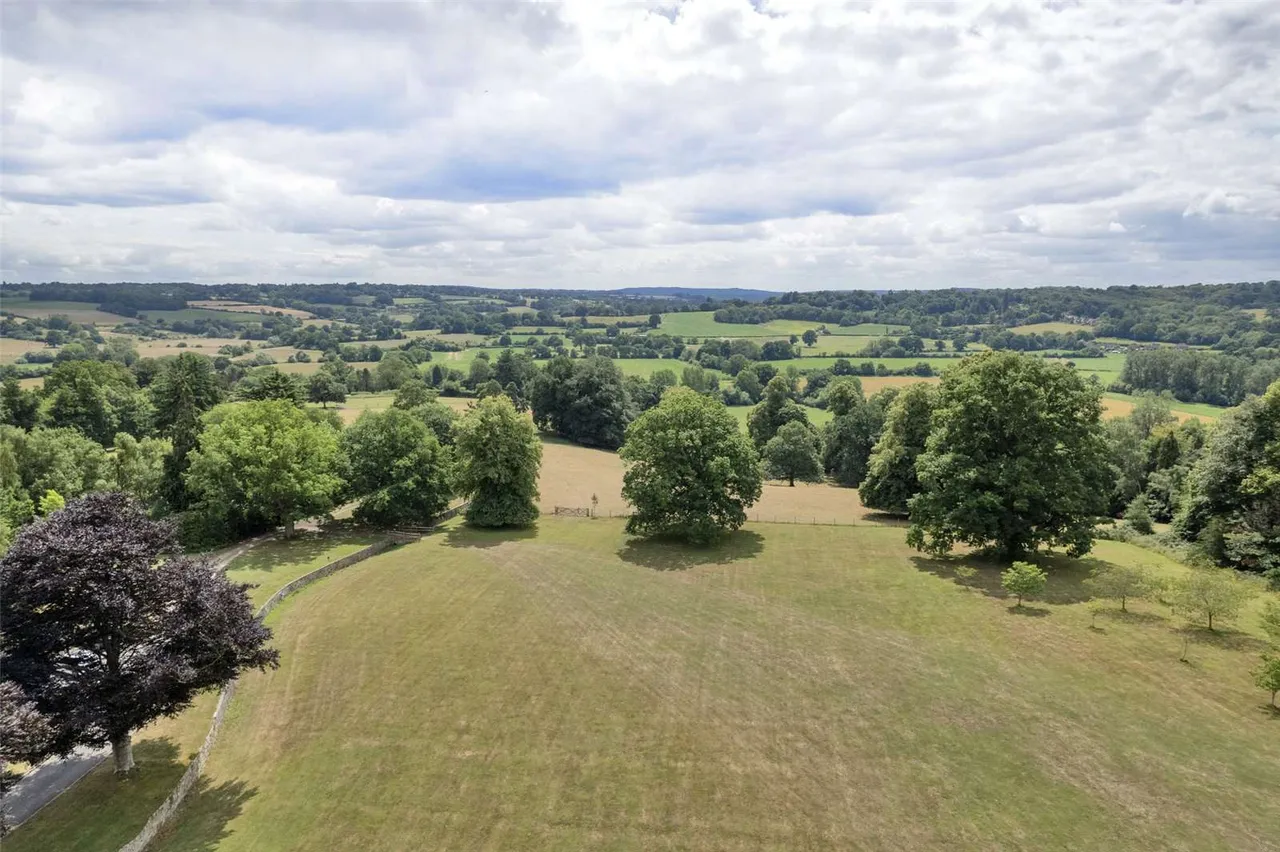 Penshurst Road, Penshurst, TN11, photo 8