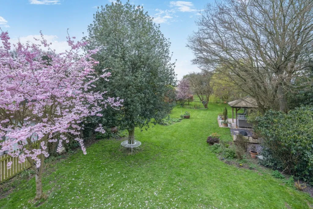 Long Marston ~ Wetherby Road, YO26, photo 25