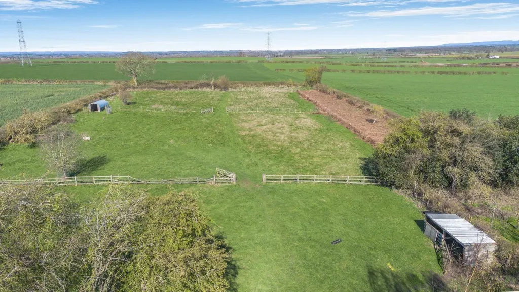 Long Marston ~ Wetherby Road, YO26, photo 32