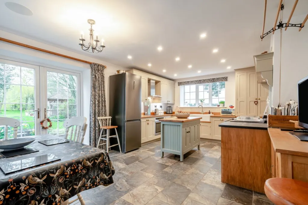 Long Marston ~ Wetherby Road, YO26, photo 9