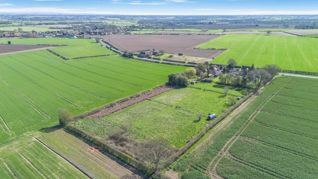 Long Marston ~ Wetherby Road, YO26, photo 5